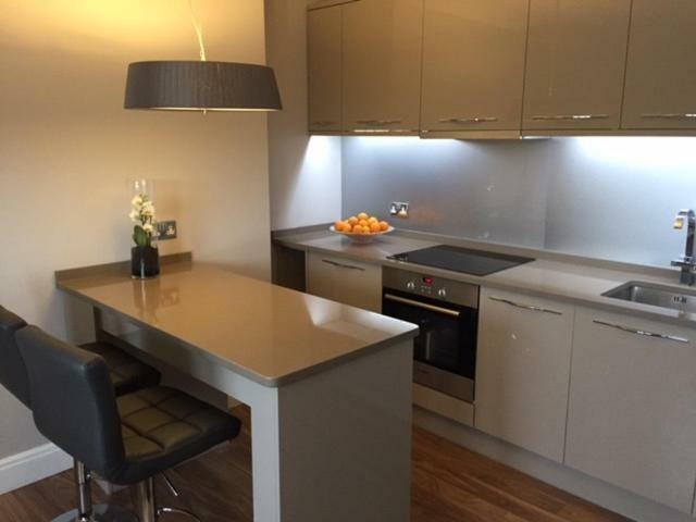 Stunning 2 Bed Flat Shepherds Bush Apartment London Bagian luar foto